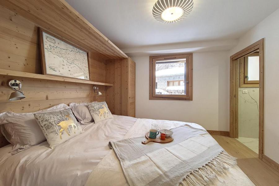 Holiday in mountain resort 6 room triplex chalet 12 people (ROCHER) - Chalet Eterlou - Les Menuires - Bedroom