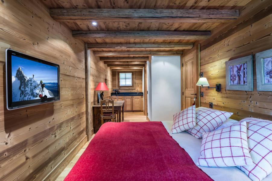 Holiday in mountain resort 6 room chalet 12 people - Chalet Face Nord - Courchevel - Bedroom