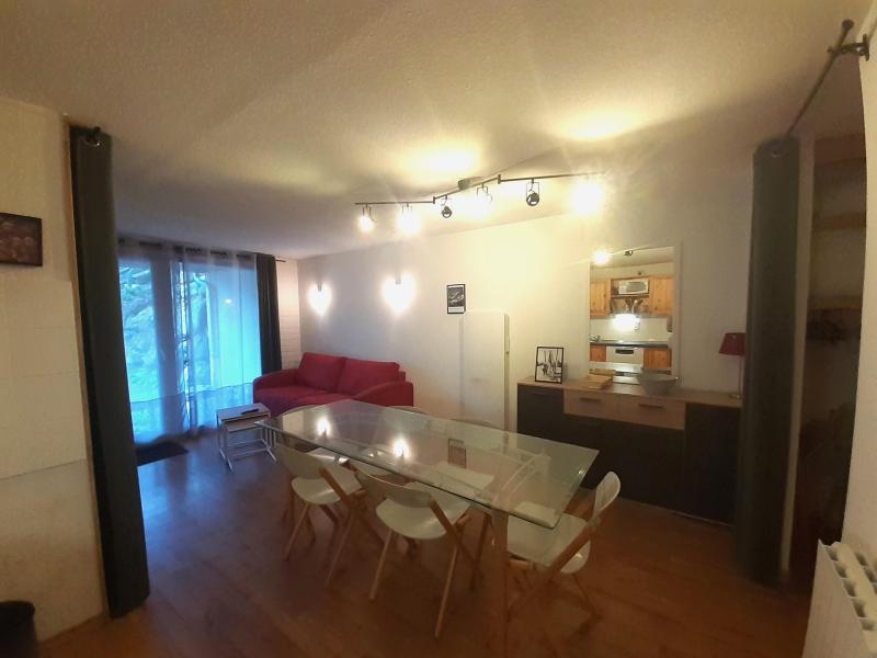 Holiday in mountain resort 3 room apartment sleeping corner 8 people (1-28) - Chalet Florence - Valfréjus - Living room