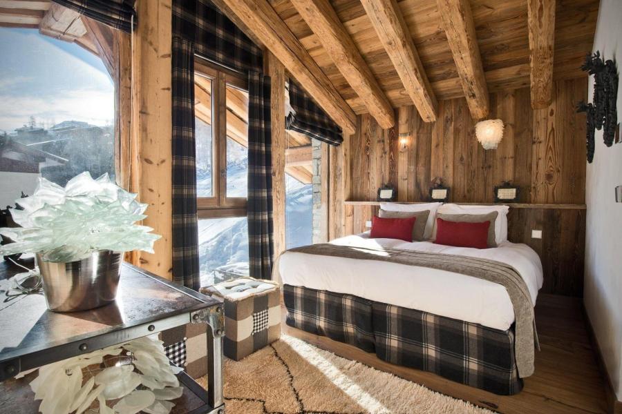 Holiday in mountain resort Chalet triplex 6 rooms cabin 12 people - Chalet Genepy - Val d'Isère - Bedroom