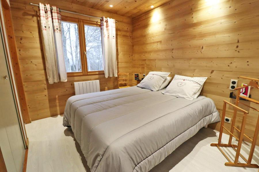 Holiday in mountain resort 4 room chalet 8 people - Chalet Gibannaz - Les Gets - Bedroom