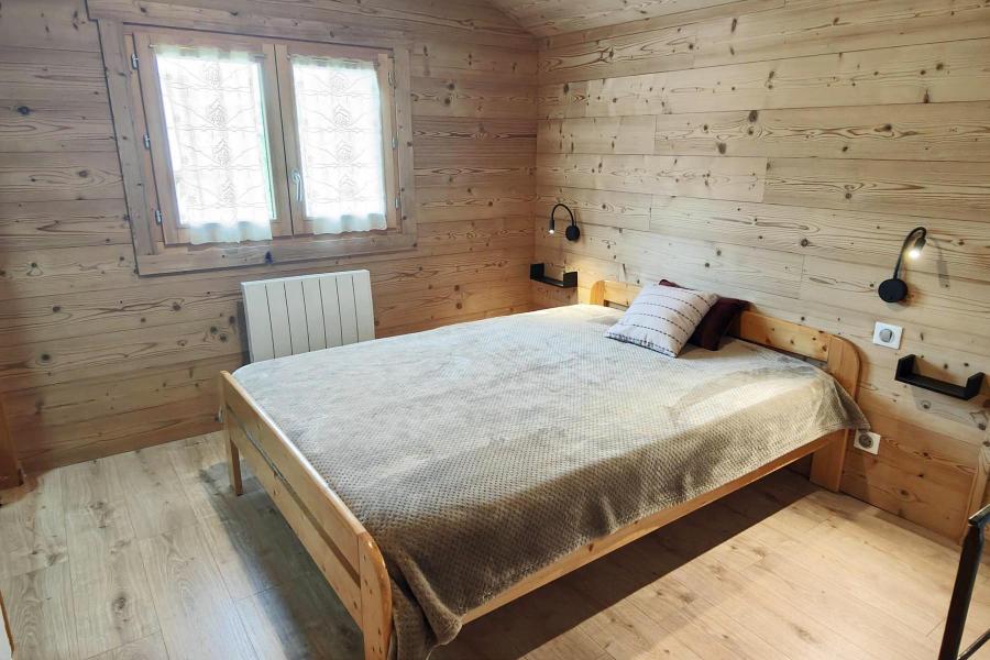 Holiday in mountain resort 4 room chalet 8 people - Chalet Gibannaz - Les Gets - Bedroom