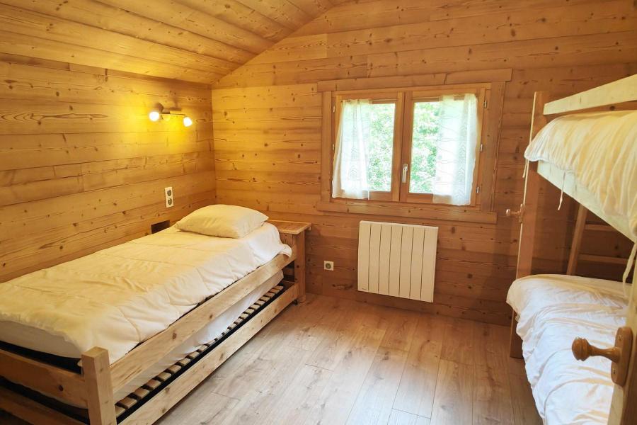 Holiday in mountain resort 4 room chalet 8 people - Chalet Gibannaz - Les Gets - Bedroom