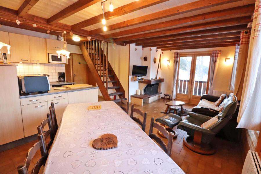 Holiday in mountain resort 4 room chalet 8 people - Chalet Gibannaz - Les Gets - Living room