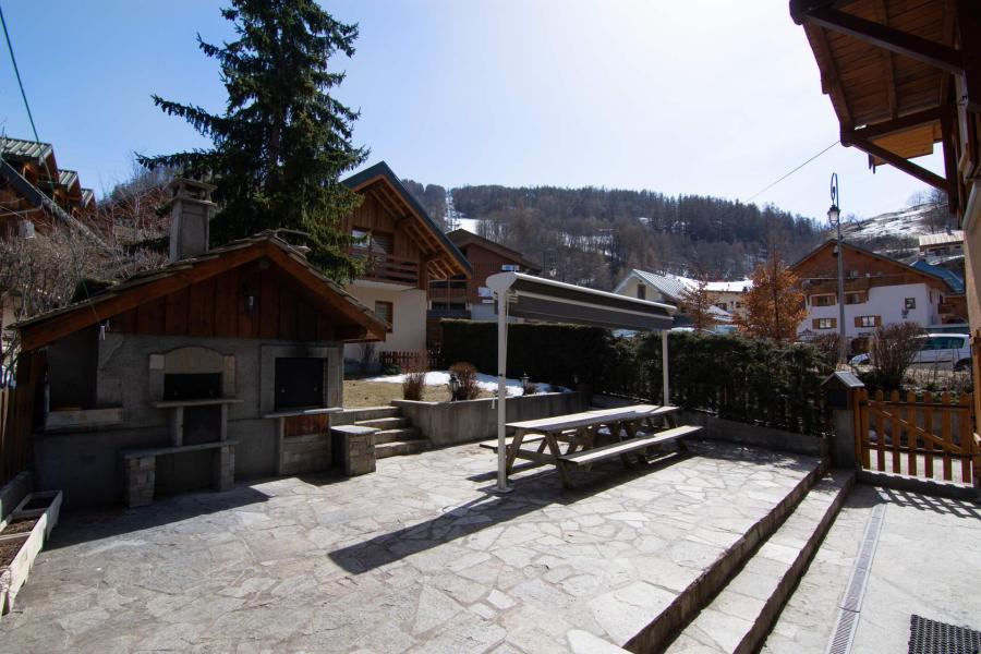 Vacances en montagne Chalet Gilbert Collet - Valloire - Extérieur été