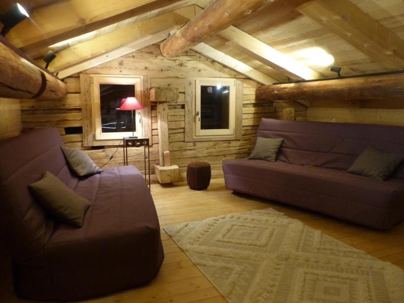 Holiday in mountain resort 4 room duplex apartment 10 people (2) - Chalet Gîte la Matte - Le Grand Bornand - Living room