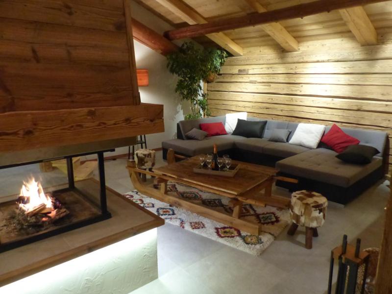 Holiday in mountain resort 4 room duplex apartment 10 people (2) - Chalet Gîte la Matte - Le Grand Bornand - Living room