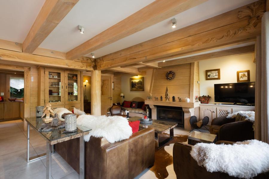 Holiday in mountain resort Chalet Grany - La Clusaz - Living room