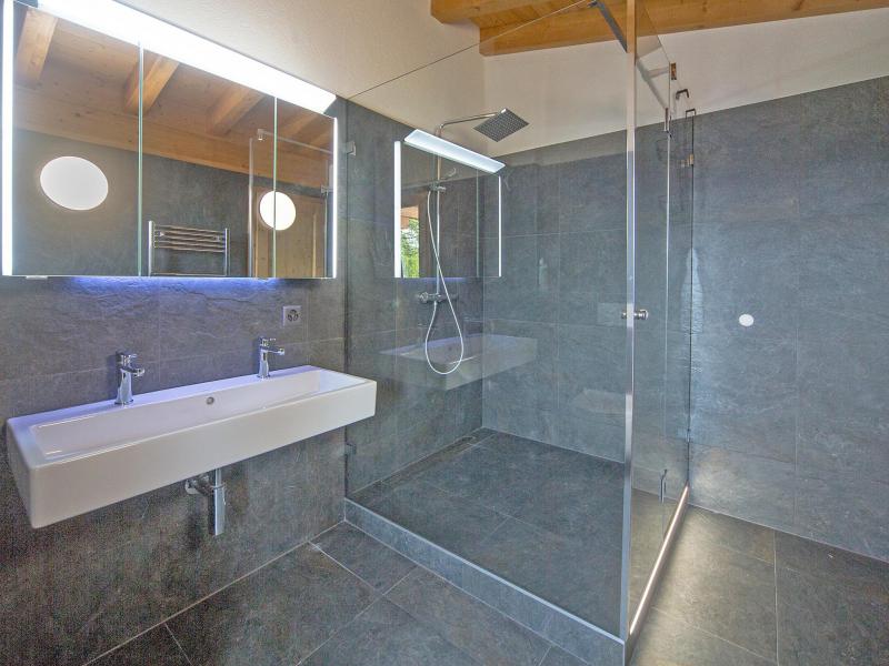 Holiday in mountain resort Chalet Harmonie - La Tzoumaz - Shower room