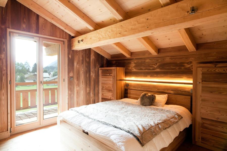 Holiday in mountain resort 6 room apartment 12 people - Chalet Hévéa - Chamonix - Bedroom
