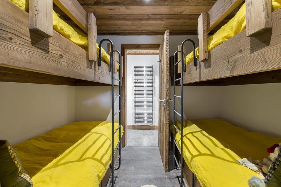Holiday in mountain resort 6 room triplex chalet 12 people - Chalet Hygge - Méribel - Bedroom