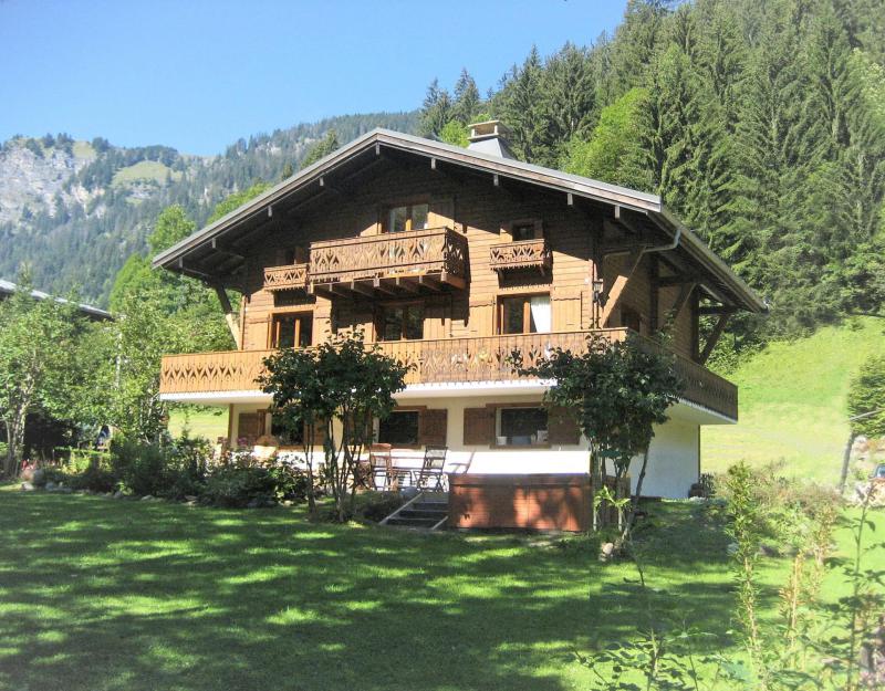 Holiday in mountain resort 5 room chalet 8 people - Chalet Isobel - Châtel - Summer outside