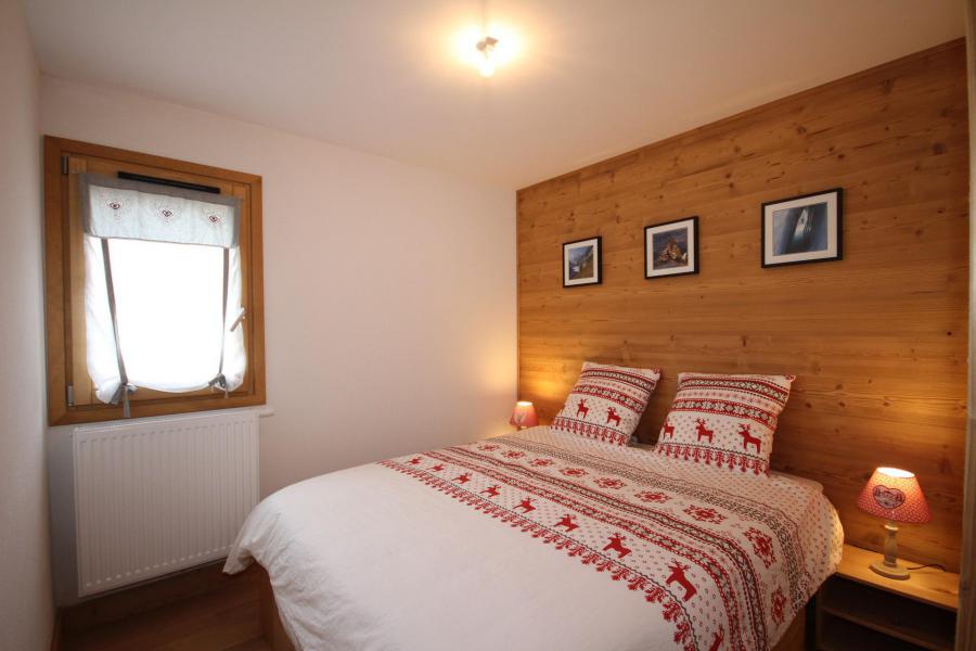 Holiday in mountain resort 3 room apartment 6 people (01) - Chalet Jorasse 1 D - Les Saisies - Double bed