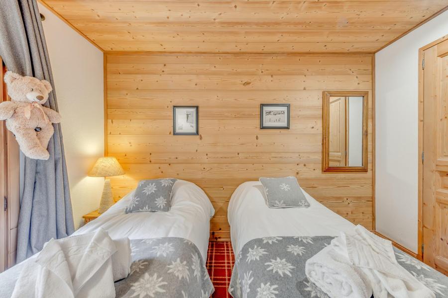 Holiday in mountain resort 6 room triplex chalet 10 people (CH) - Chalet Joséphine - Tignes - Accommodation