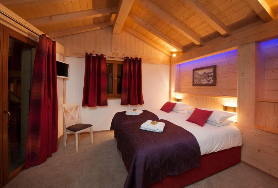 Holiday in mountain resort 5 room chalet 10 people - Chalet Kaïla - Morzine - Bedroom under mansard