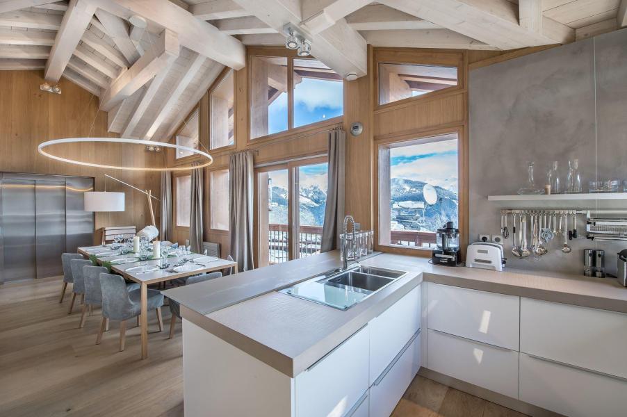 Holiday in mountain resort 9 room chalet 11 people - Chalet Kibo - Courchevel - Kitchen