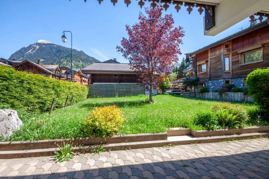 Holiday in mountain resort 4 room apartment 8 people (1) - Chalet l'Efanle - Morzine - Summer outside