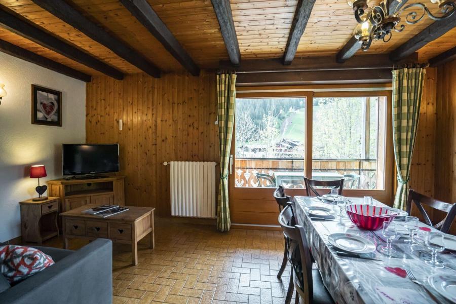 Holiday in mountain resort Chalet l'Etrye - Châtel - Accommodation