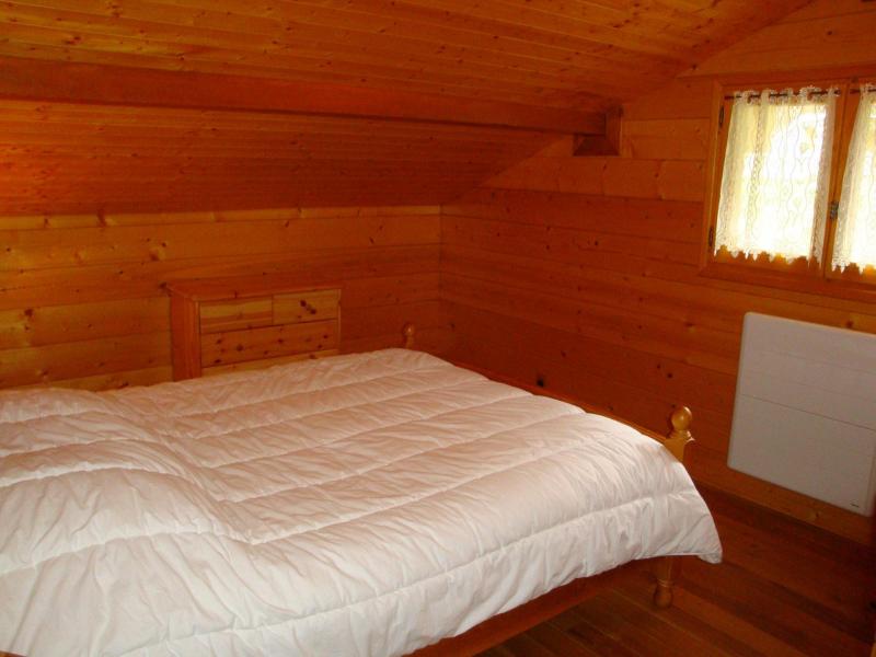 Vacanze in montagna Chalet 4 stanze per 8 persone - Chalet l'Hibiscus - Pralognan-la-Vanoise - Camera mansardata