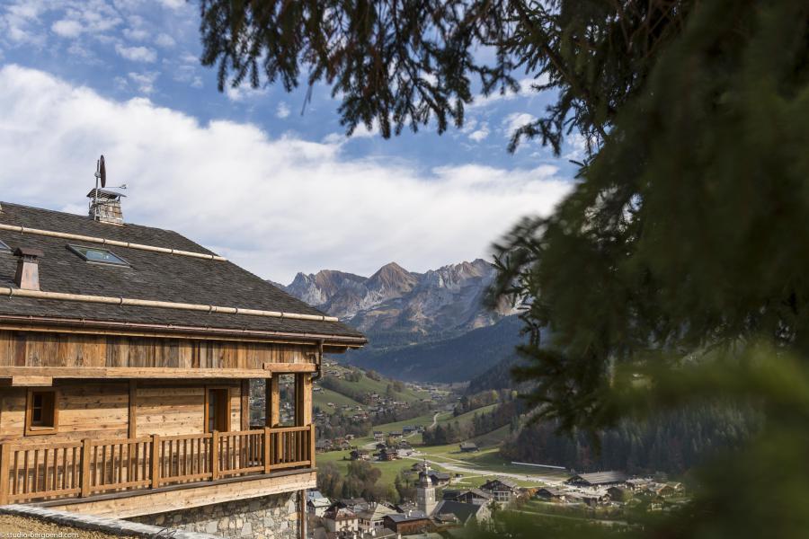 Rent in ski resort 7 room triplex chalet 16 people - Chalet la Ferme de Juliette - Le Grand Bornand - Summer outside