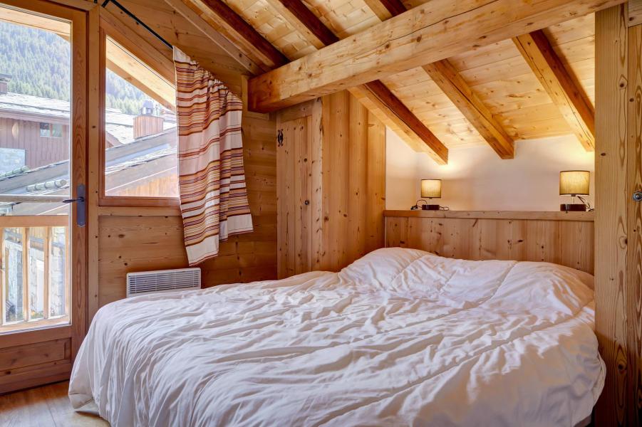 Holiday in mountain resort 4 room duplex chalet 6 people - Chalet la Mélèze - Courchevel - Accommodation