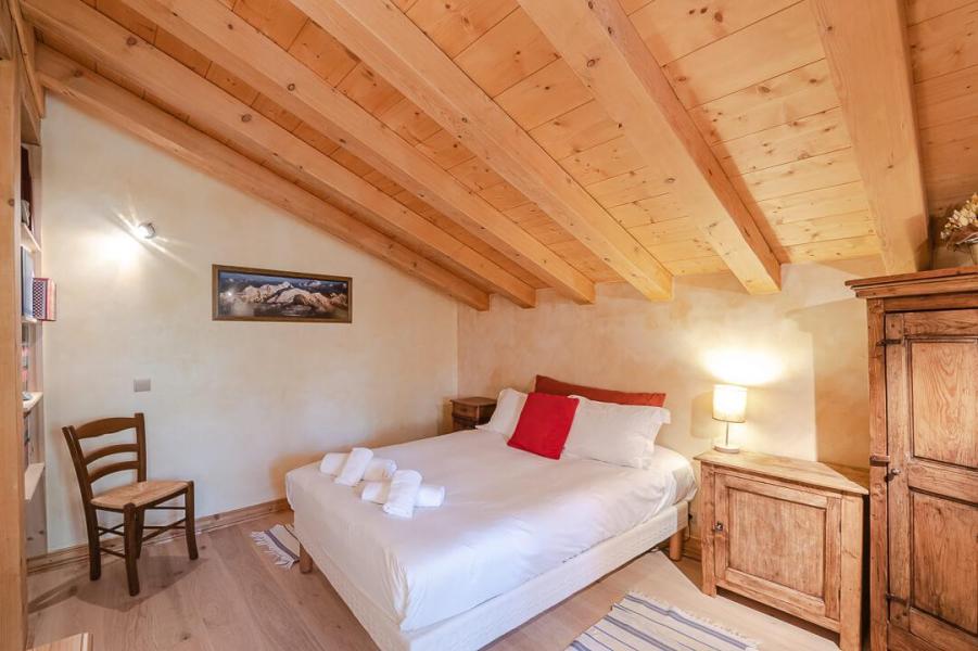 Holiday in mountain resort 8 room chalet 12 people - Chalet la Persévérance - Chamonix - Bedroom