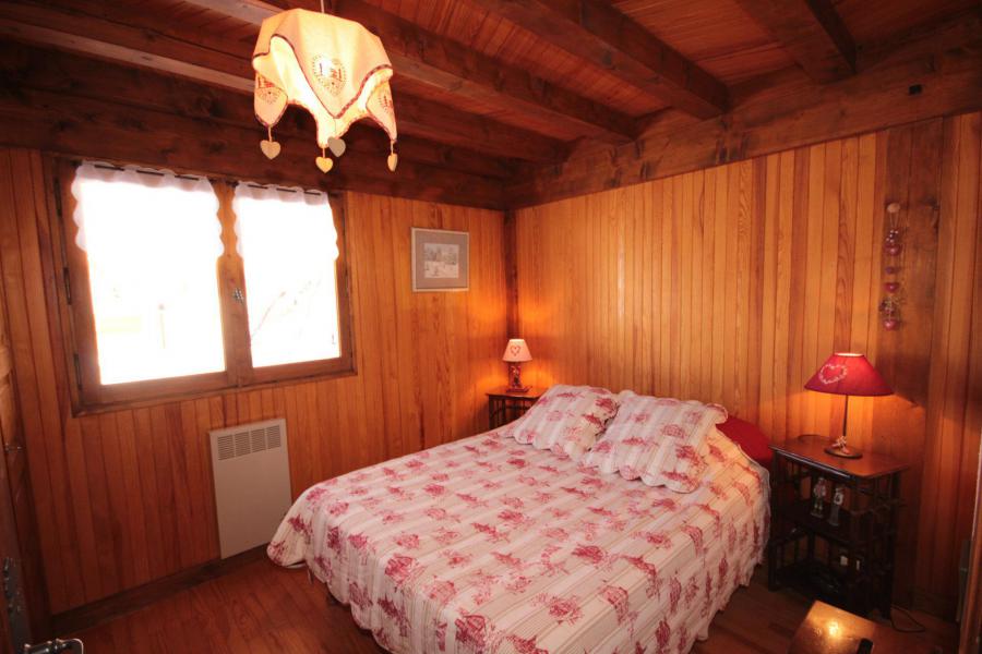 Holiday in mountain resort 2 room apartment 4 people (3) - Chalet la Rose des Neiges - Les Saisies - Bedroom