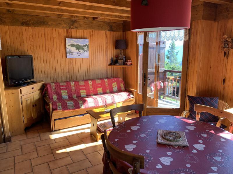 Holiday in mountain resort 2 room apartment 4 people (3) - Chalet la Rose des Neiges - Les Saisies - Living room