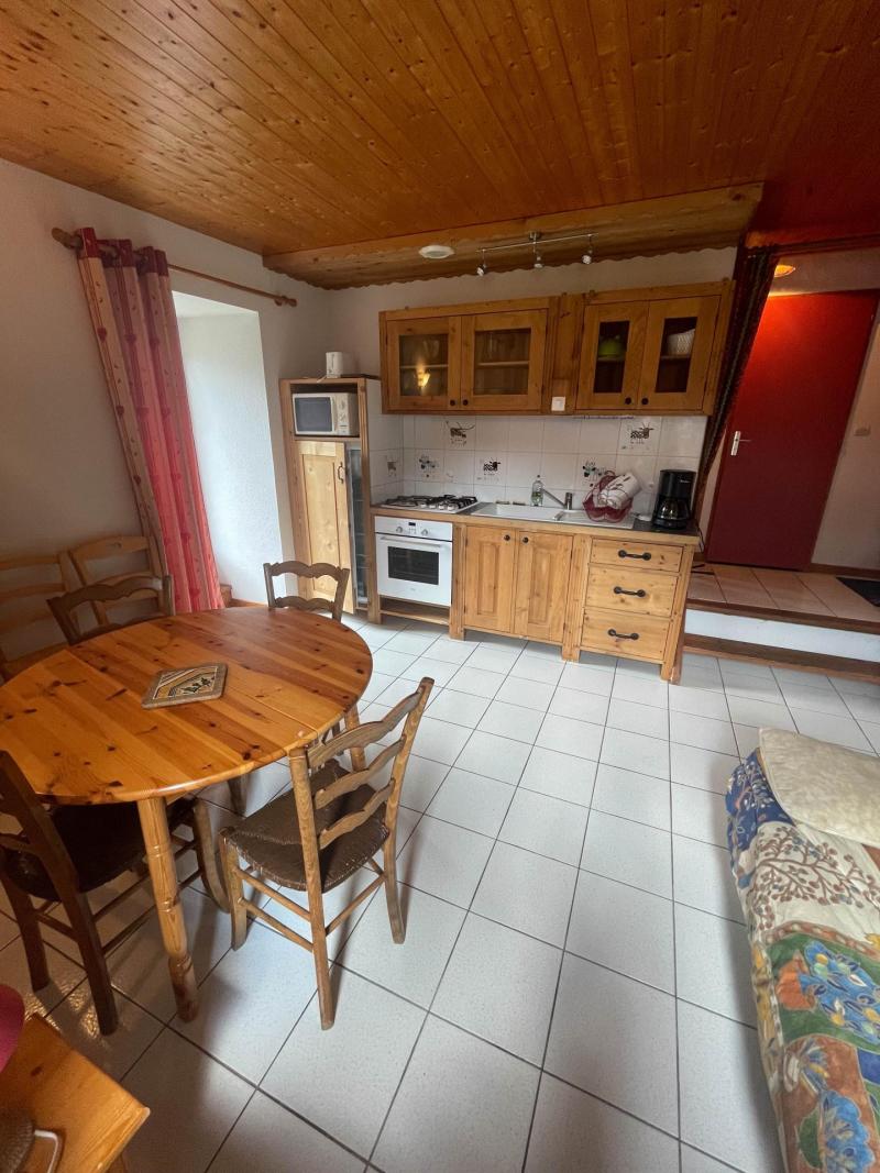 Holiday in mountain resort 2 room apartment 4 people (36166) - Chalet Le Bachal - Arêches-Beaufort