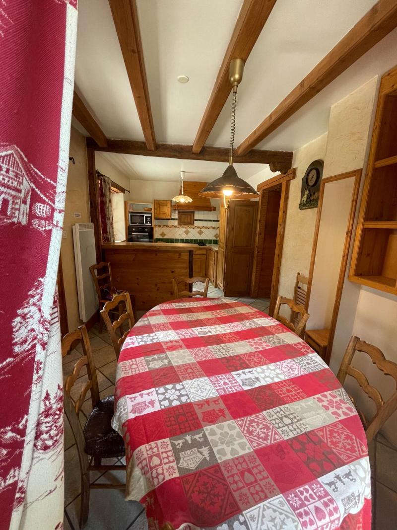 Vacaciones en montaña Chalet 4 piezas para 8 personas (36172) - Chalet Le Bachal - Arêches-Beaufort