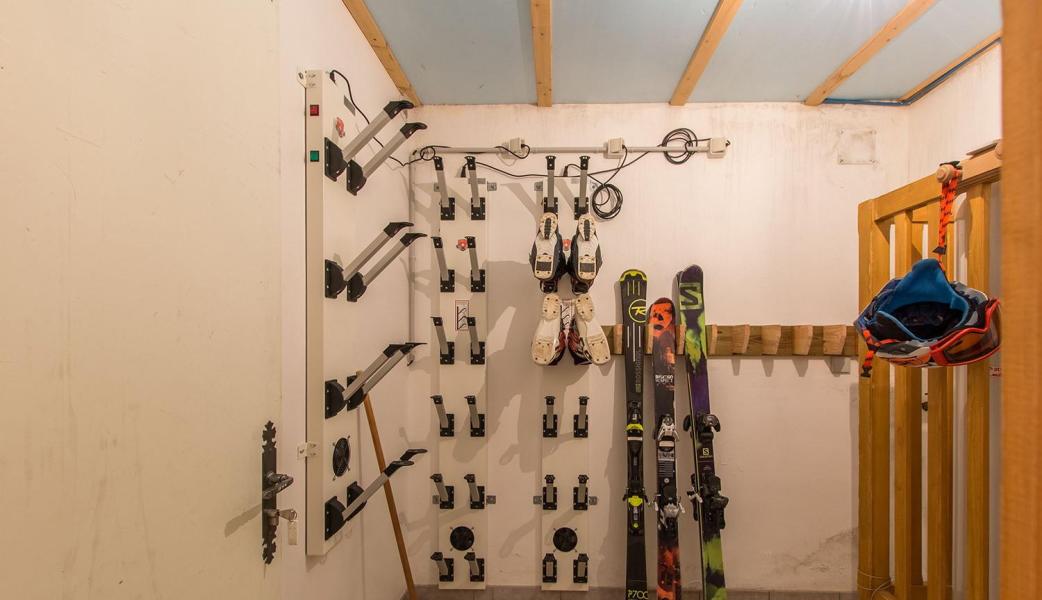 Vacances en montagne Appartement 6 pièces 11 personnes (305) - Chalet le Camy - Le Grand Bornand - Sèche-chaussure de ski