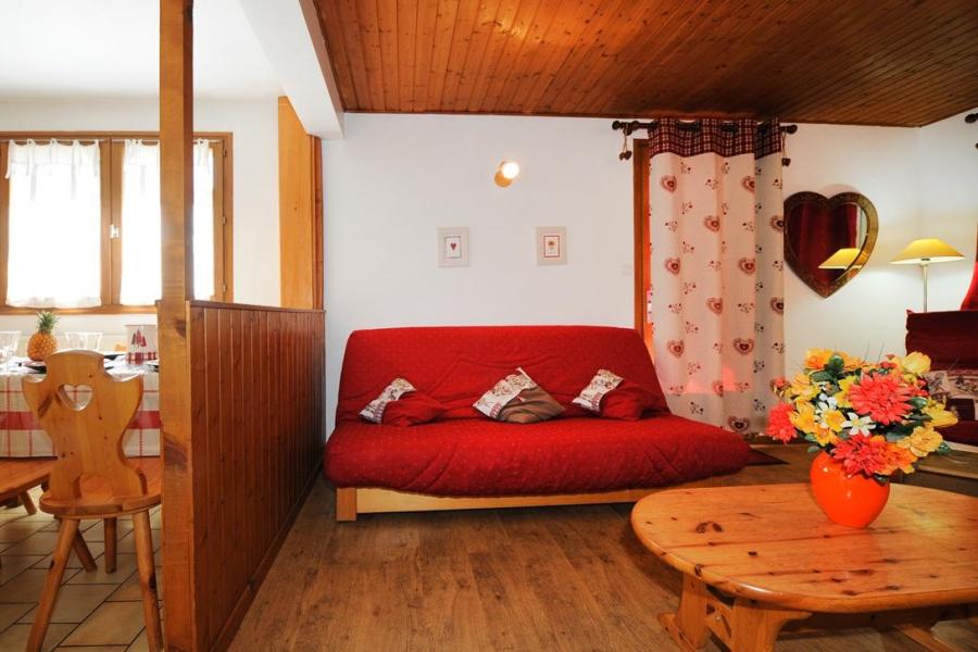 Holiday in mountain resort 3 room apartment 4-6 people - Chalet le Chamois - Les Menuires - Settee