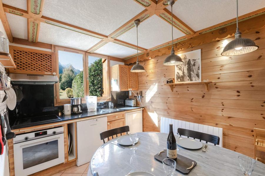 Holiday in mountain resort 3 room apartment 4 people (PIC) - Chalet le Col du Dôme - Chamonix - Kitchen