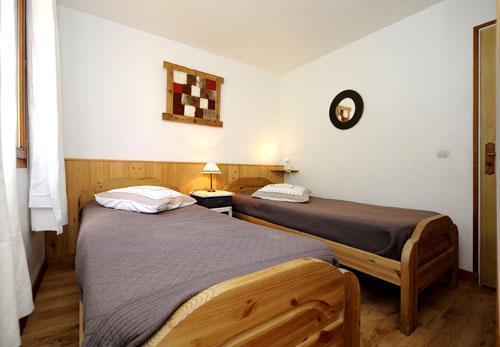 Holiday in mountain resort Chalet le Cristal - Les Menuires - Single bed