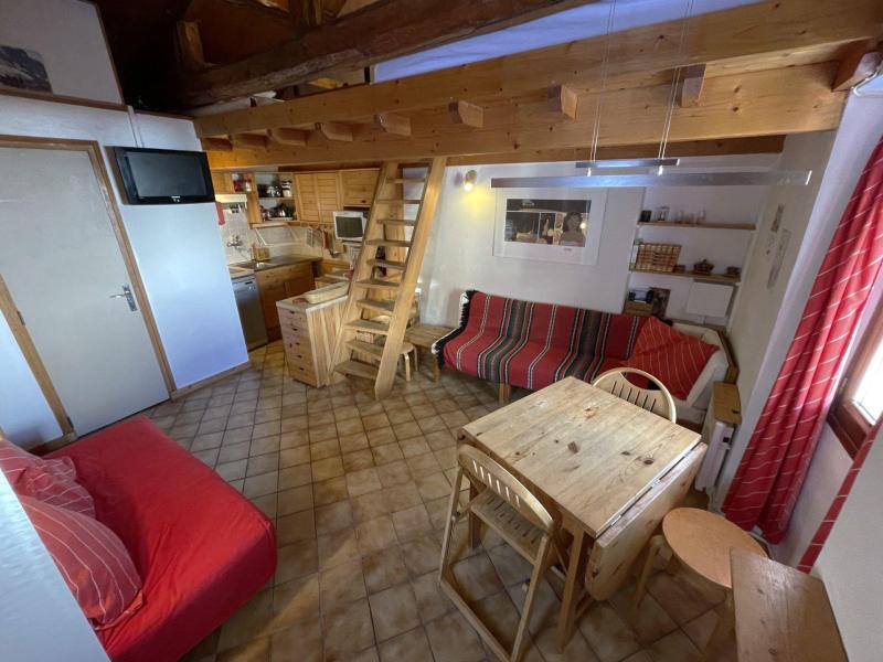 Holiday in mountain resort Studio 2 people - Chalet le Dahu - Saint Martin de Belleville - Living room