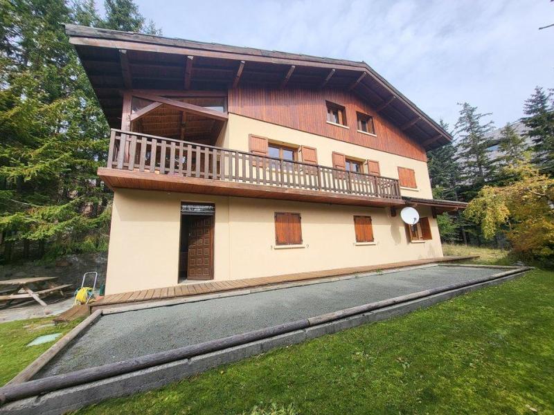 Vacanze in montagna Chalet su 3 piani 8 stanze per 14 persone - Chalet Le Kern - Montgenèvre - Esteriore estate
