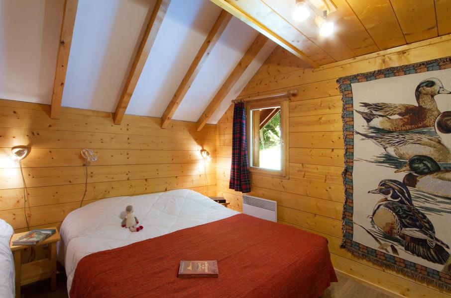 Holiday in mountain resort 6 room triplex chalet 11 people - Chalet le Mélèze - Les 2 Alpes - Bedroom under mansard