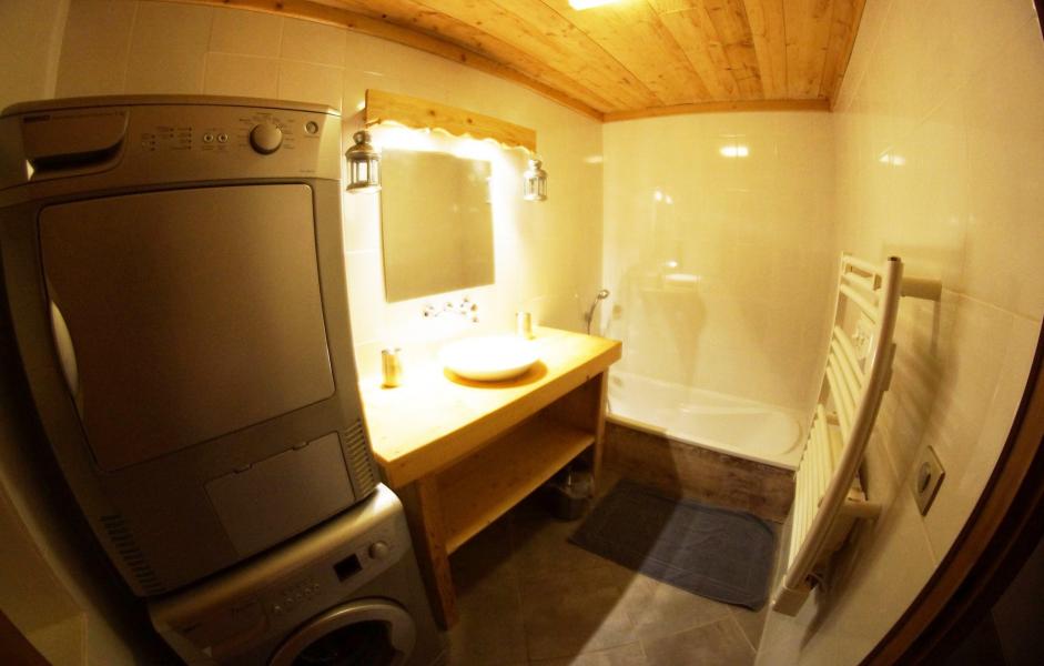 Holiday in mountain resort Chalet le Peak - Valloire - Bathroom