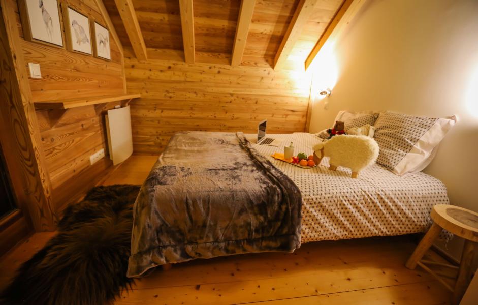 Holiday in mountain resort Chalet le Pure Altitude - Valloire - Bedroom