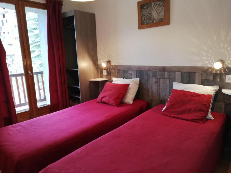 Holiday in mountain resort 4 room apartment 6 people (Bleuet) - Chalet le Renouveau - Saint Martin de Belleville - Single bed