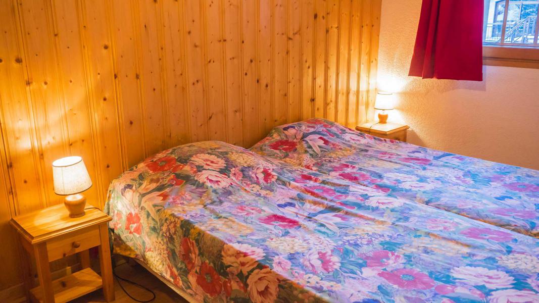 Holiday in mountain resort 5 room apartment 8 people (Gentiane) - Chalet le Renouveau - Saint Martin de Belleville - Bedroom