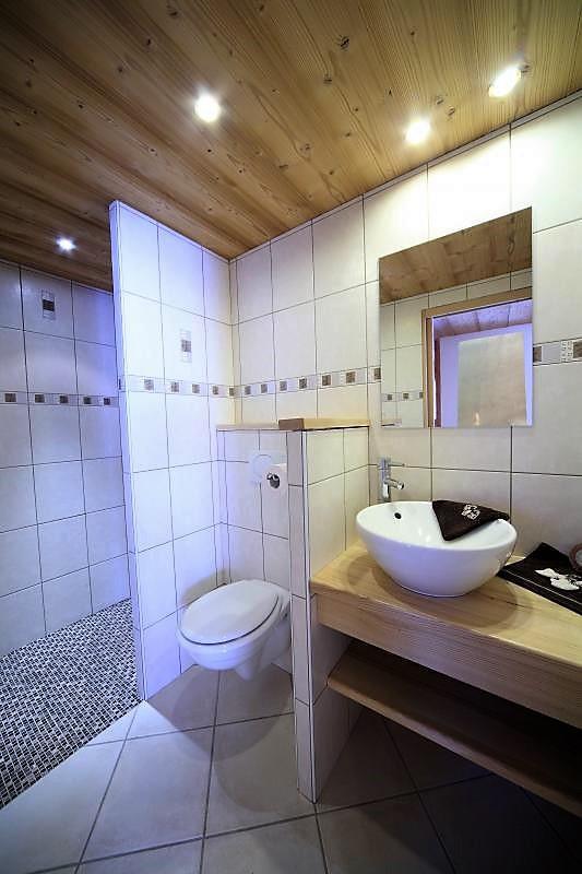 Vacances en montagne Appartement 2 pièces 4 personnes - Chalet le Solaret - Le Grand Bornand - Salle d'eau