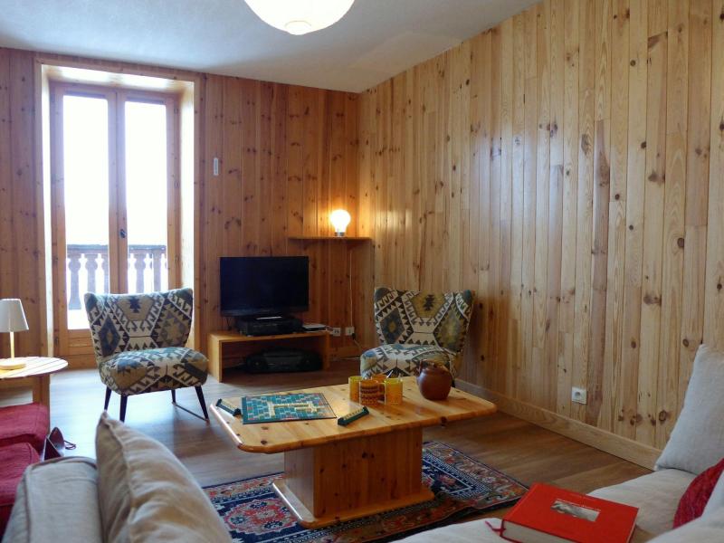 Holiday in mountain resort 3 room apartment 5 people (3) - Chalet le Tour - Chamonix - Living room