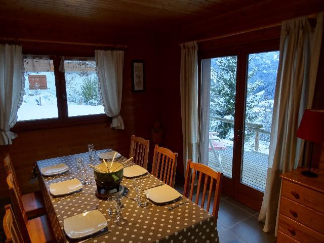 Holiday in mountain resort 3 room apartment 6 people - Chalet les Barbules - Châtel - Table