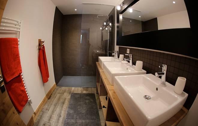 Holiday in mountain resort Chalet les Clots - Valloire - Bathroom