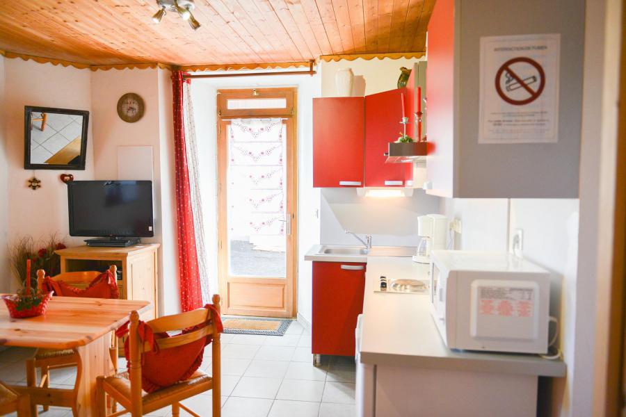 Holiday in mountain resort Studio sleeping corner 4 people (2) - Chalet les Ecrins - Valloire - Living room