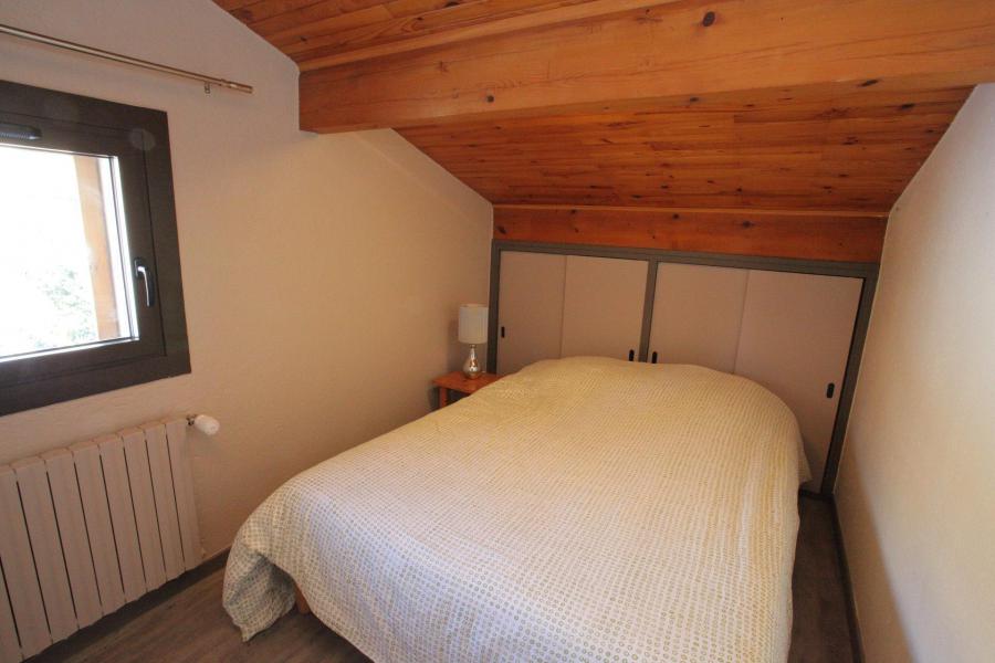 Holiday in mountain resort 3 room apartment 6 people - Chalet les Embrunes - La Toussuire - Bedroom