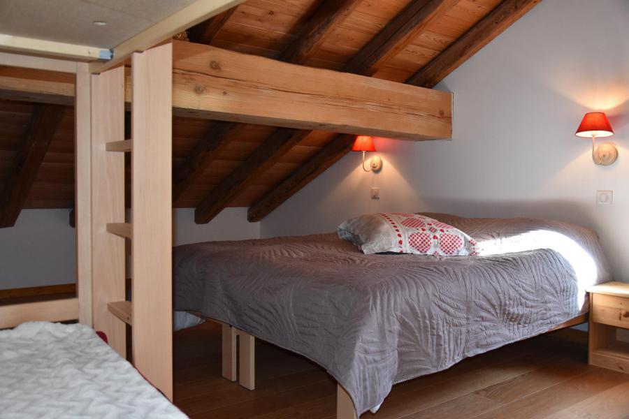 Holiday in mountain resort 5 room chalet 10 people - Chalet les Granges du Plan - Pralognan-la-Vanoise - Bedroom