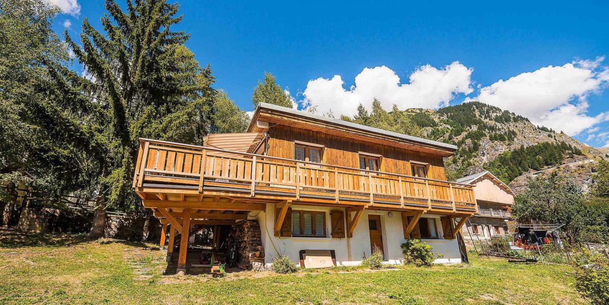 Holiday in mountain resort Chalet les Lauzes - Champagny-en-Vanoise