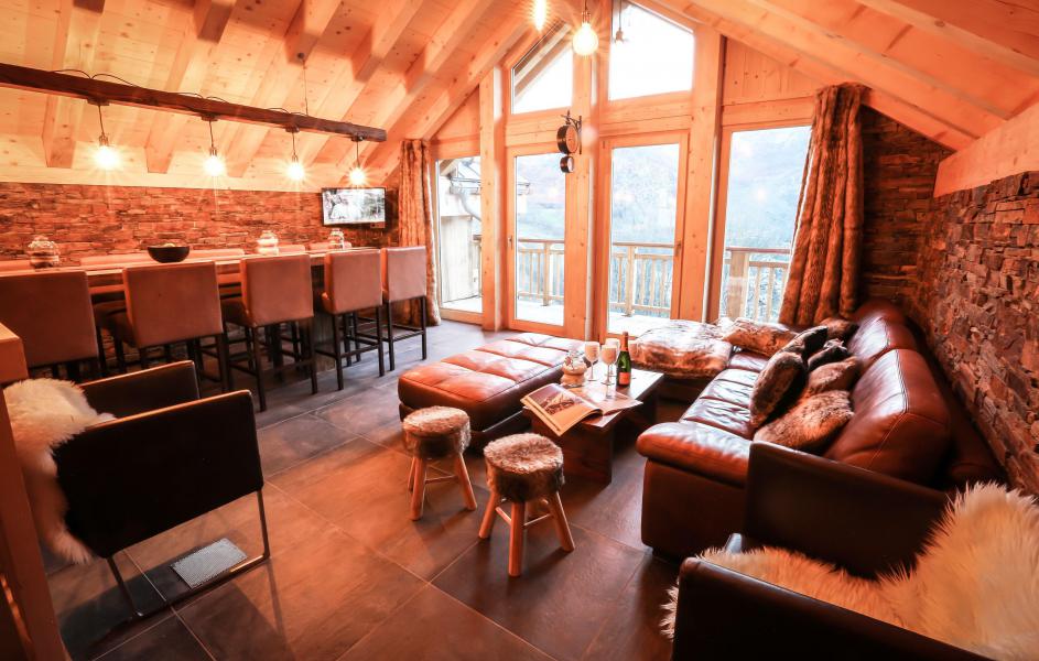 Holiday in mountain resort Chalet Les Lions Blancs - Valloire - Living room